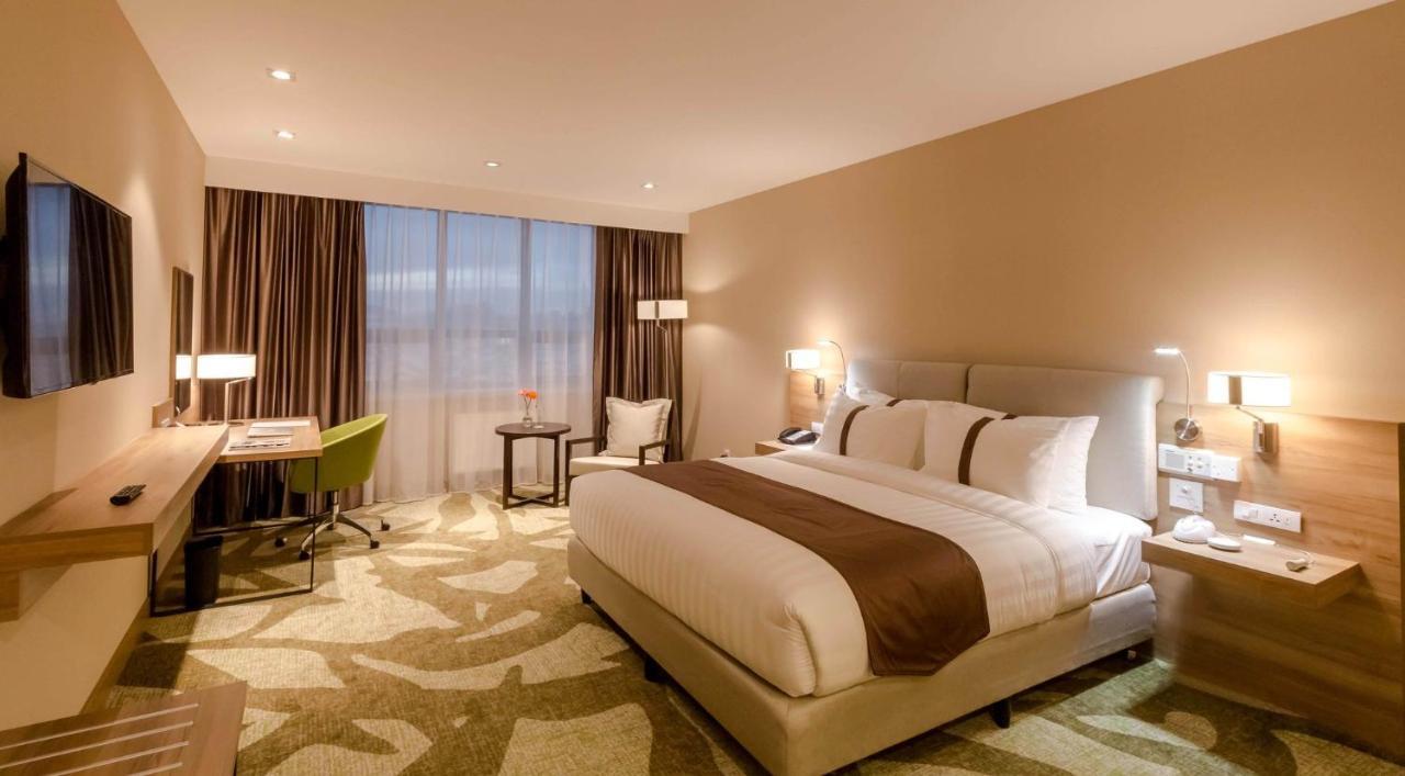 Holiday Inn Ulaanbaatar By Ihg Εξωτερικό φωτογραφία