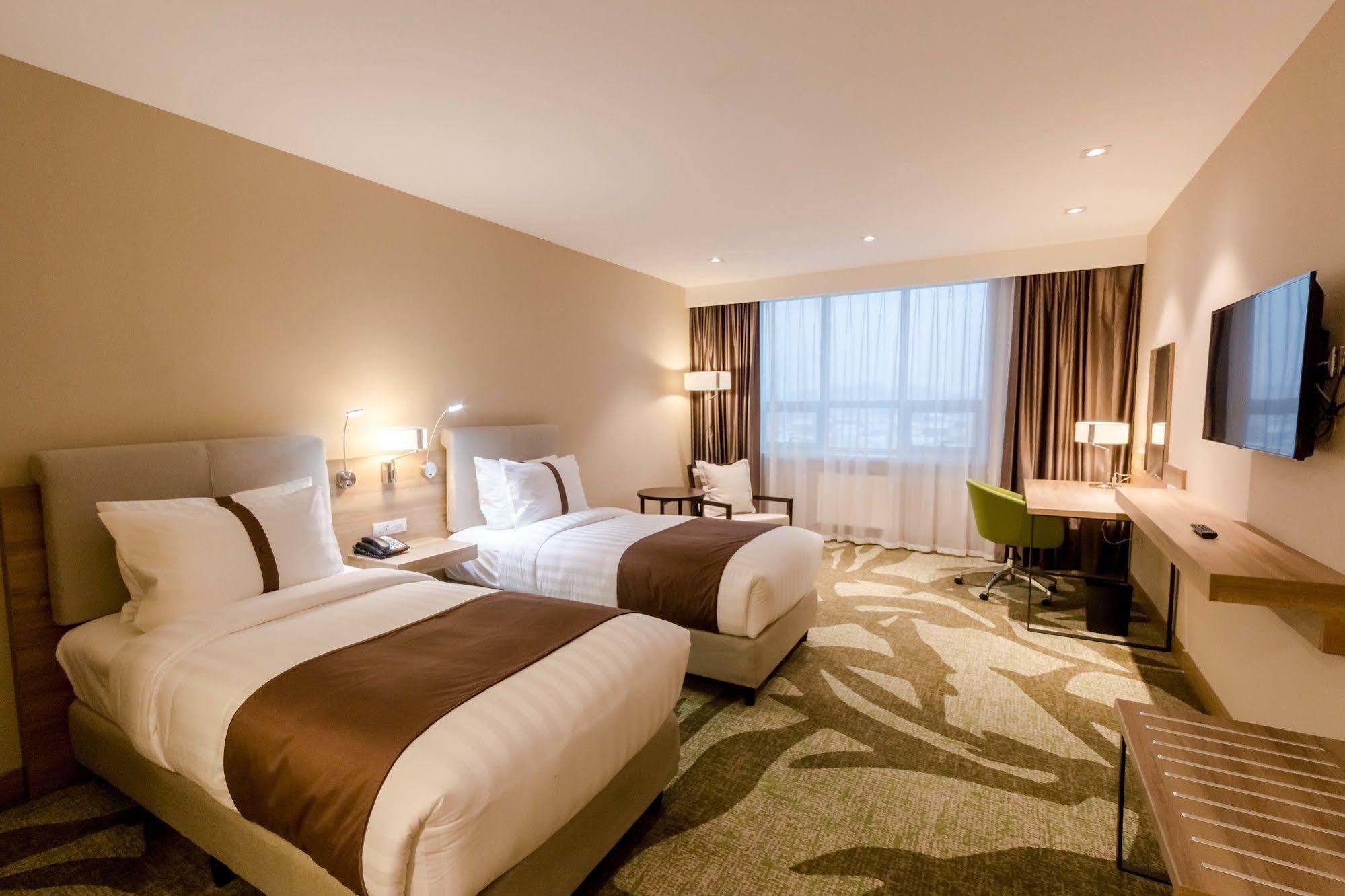 Holiday Inn Ulaanbaatar By Ihg Εξωτερικό φωτογραφία