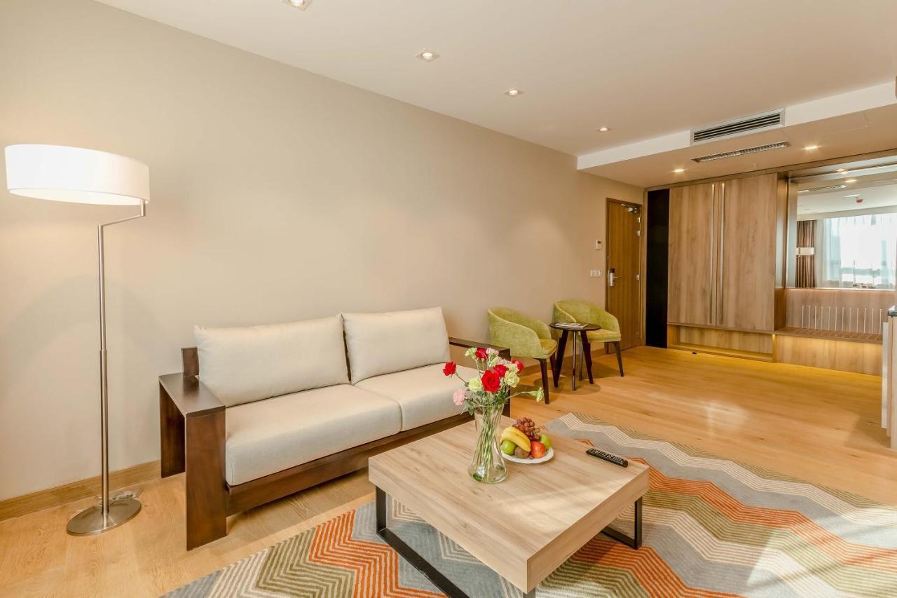 Holiday Inn Ulaanbaatar By Ihg Εξωτερικό φωτογραφία