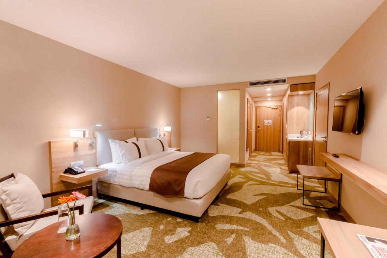 Holiday Inn Ulaanbaatar By Ihg Εξωτερικό φωτογραφία