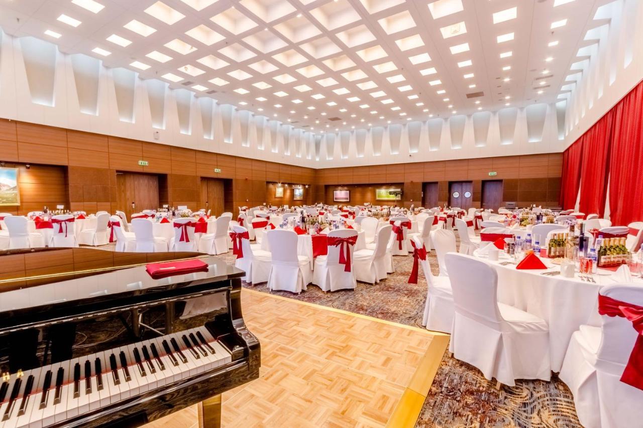 Holiday Inn Ulaanbaatar By Ihg Εξωτερικό φωτογραφία