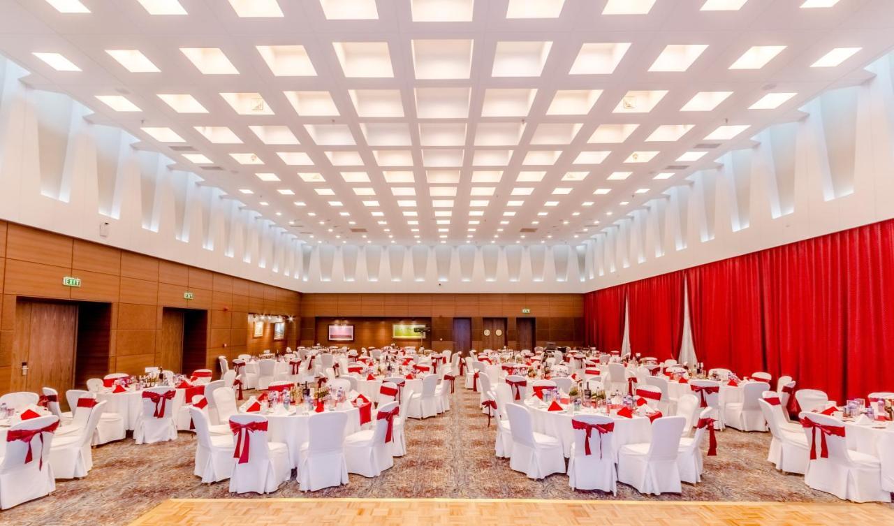 Holiday Inn Ulaanbaatar By Ihg Εξωτερικό φωτογραφία